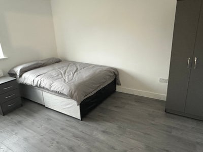 &pound;15 a week – Supported Accommodation! UC/ESA/PIP Main Photo