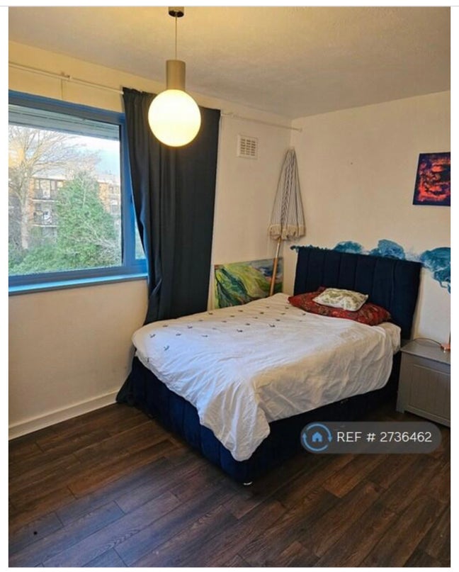 Quite double rooms in quite place. Ready to move. Main Photo