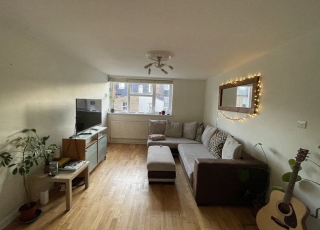 Small Double Battersea Main Photo