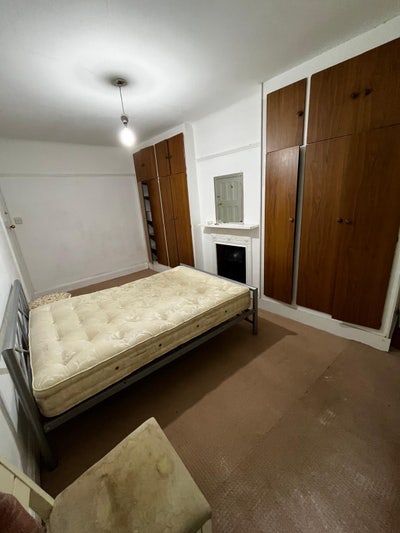 Convient room Main Photo