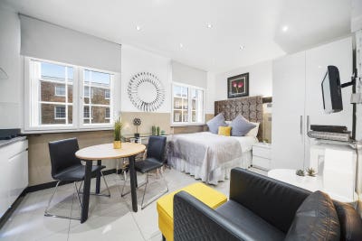 Studio | 1 Bath| 5-Min Walk to Baker St Station Main Photo