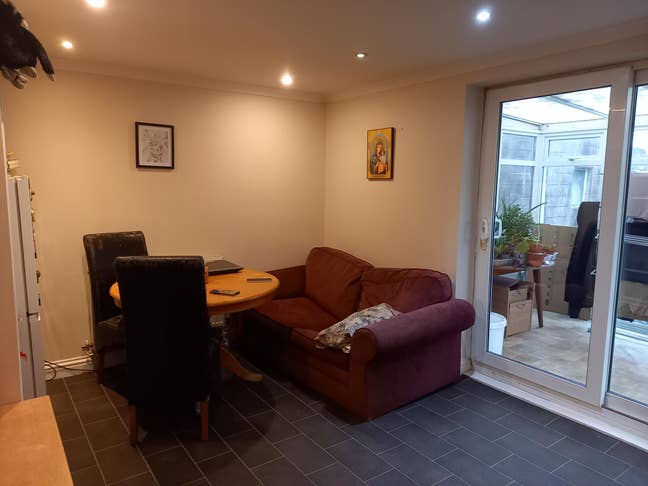 1 bed ground floor flat with garden, parking Main Photo