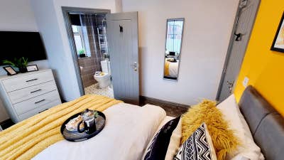 ✨Comfortable Ensuite Room in WN2 –All Bills Incl.✨ Main Photo