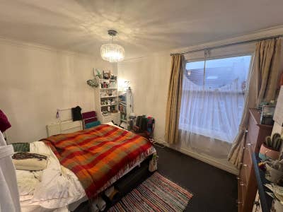 Double Room in Heart of Chapel Allerton Main Photo