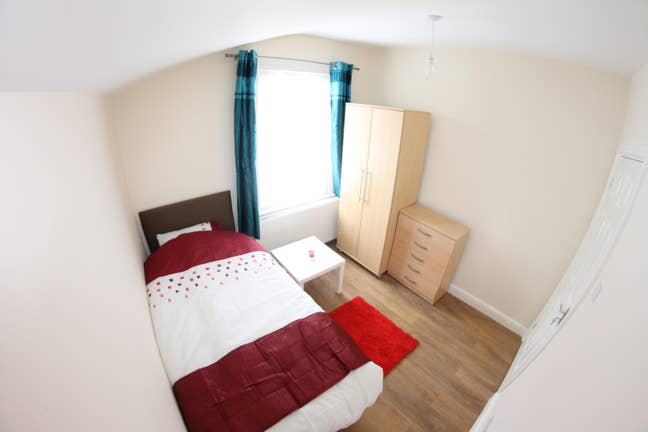 Lovely Single Room in Plaistow E13- All Incl Main Photo