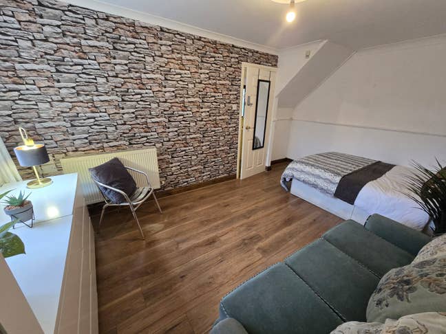 🏡 City Centre Double Rooms Available – 🌟 Main Photo