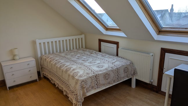 Bright Double Room in Quiet Boston Manor Cul-de-Sa Main Photo