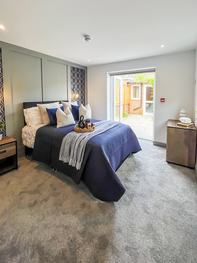 Spacious Double Bedroom + En-Suite in Portsmouth Main Photo