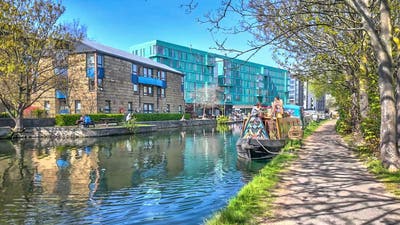 Live in Bow - Two Rooms, Amazing Location. Main Photo