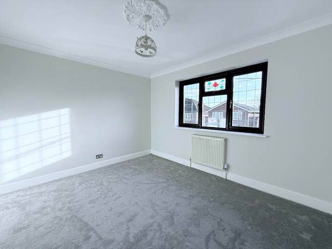 Spacious Room-Universal Credit Accepted Main Photo