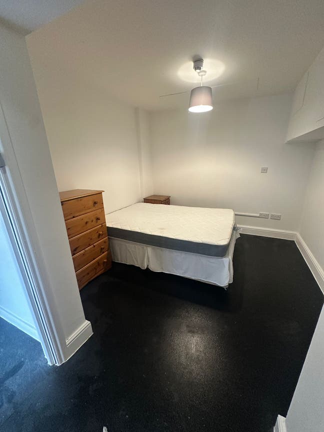 6 Bed 6 Bath house share  Main Photo