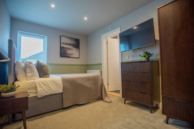 🌟Premium Ensuite in Newly Refurbished Home🌟 Main Photo