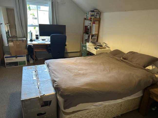 Cosy Double Room / 10 Minutes From Train Station Main Photo