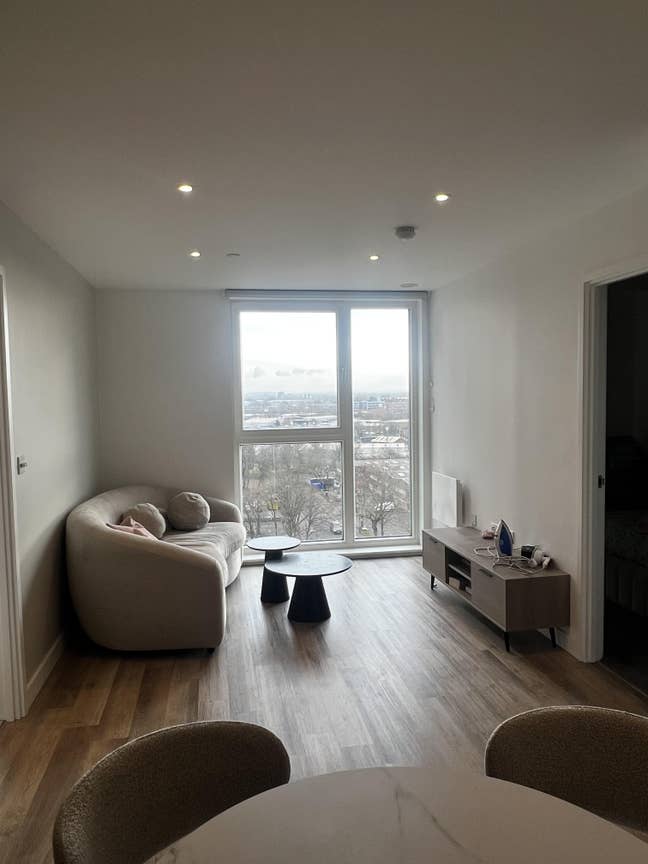 Room Available in a 2-bed Apartment ✨ Main Photo