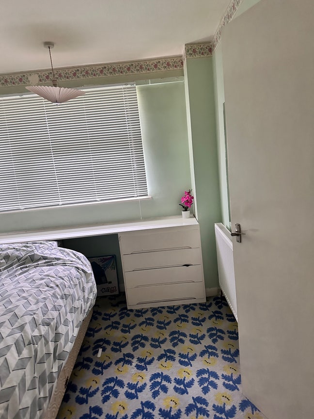 Single snd double room available  Main Photo