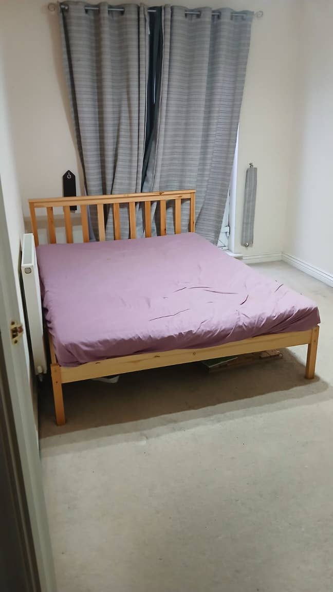 Spacious room in CV2 Main Photo