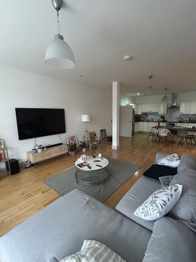 Huge room for short term sublet Main Photo