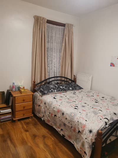 Room To Rent In Home Main Photo