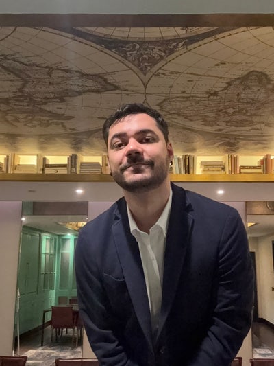Respectful professional looking for room/flatshare Main Photo