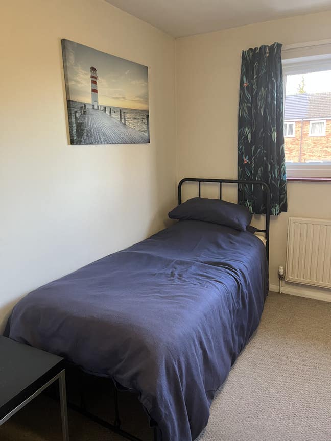 Stevenage Old Town Large Single Room (Mon -Fri) Main Photo