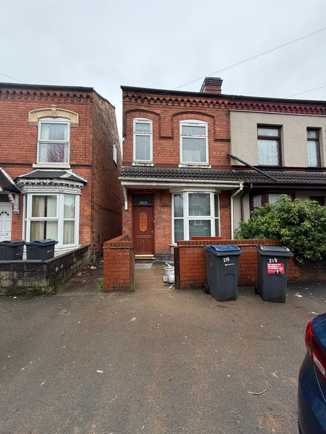 5 Bedroom Available on Walford rd, Sparkbrook, B11 Main Photo