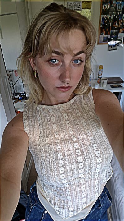 Looking for a buddy up or a London based flat! Main Photo