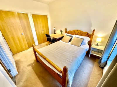 Spacious, Quiet Double Rooms Main Photo