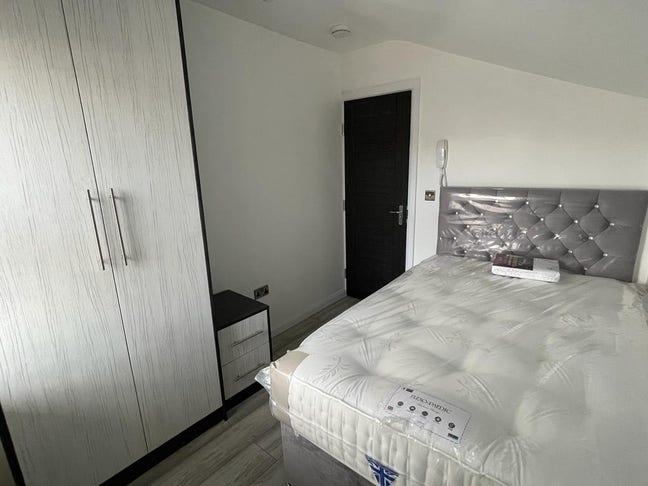 Double Bedroom - All bills included!  Main Photo