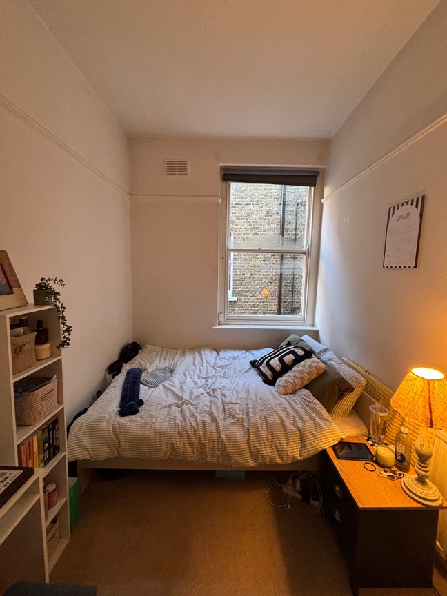 Double room just off Battersea Park  Main Photo