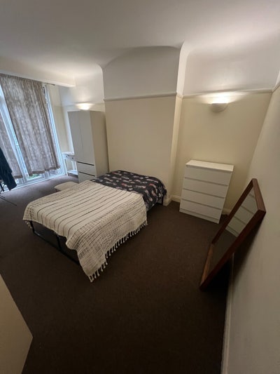 We are looking for a tenant Main Photo