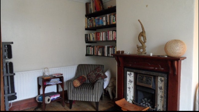 Large double room with wardrobe room in Cosy House Main Photo