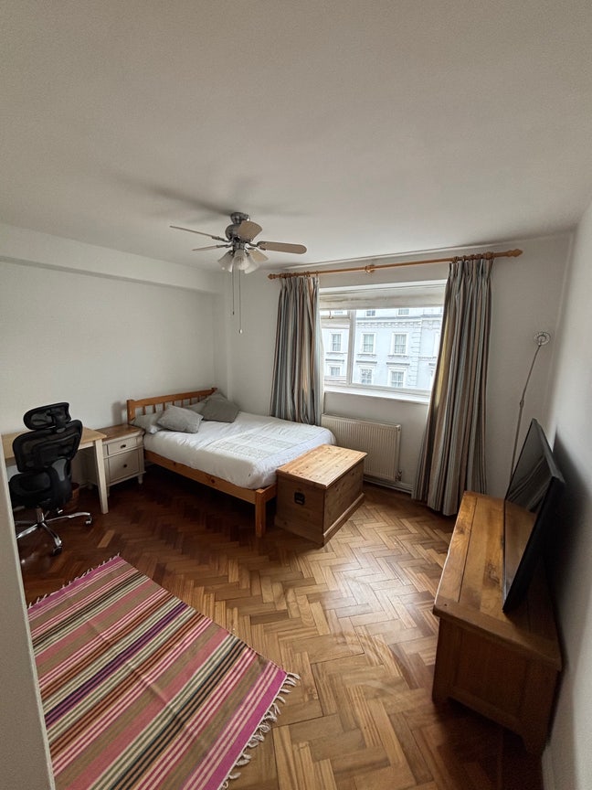 2 Double Bedrooms Available Main Photo