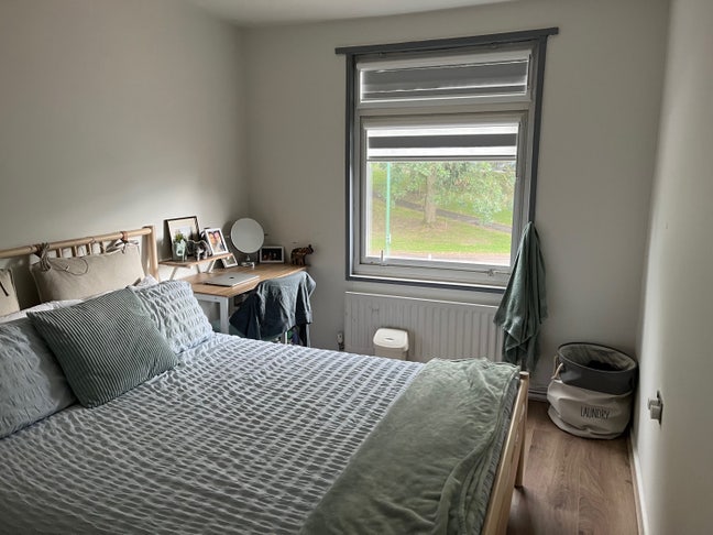 2 amazing double rooms near city center  Main Photo