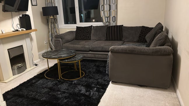 Spare room for rent  Main Photo