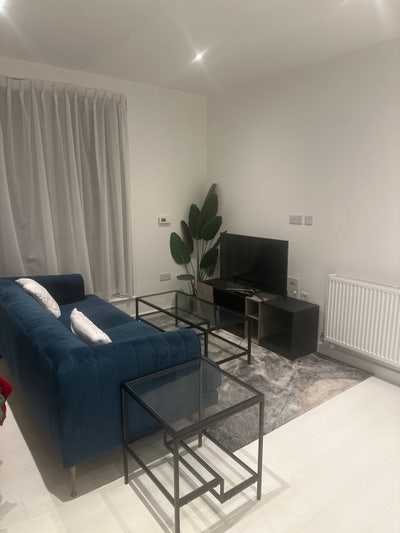 Double Bed Room Available  Main Photo