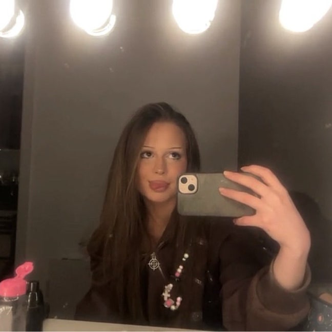 Looking for a room/buddy up for the next semester Main Photo