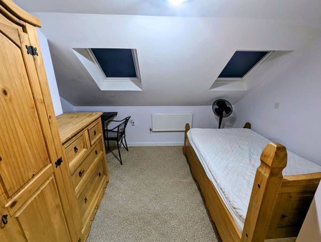 Private En-suite Room in Friendly Professional Hou Main Photo