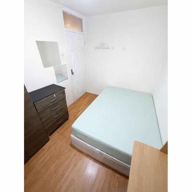 Beautiful room for Single (Half Deposit🔥)  Main Photo