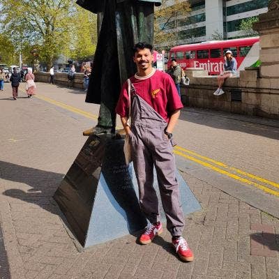 Professional Male seeks a double room Main Photo