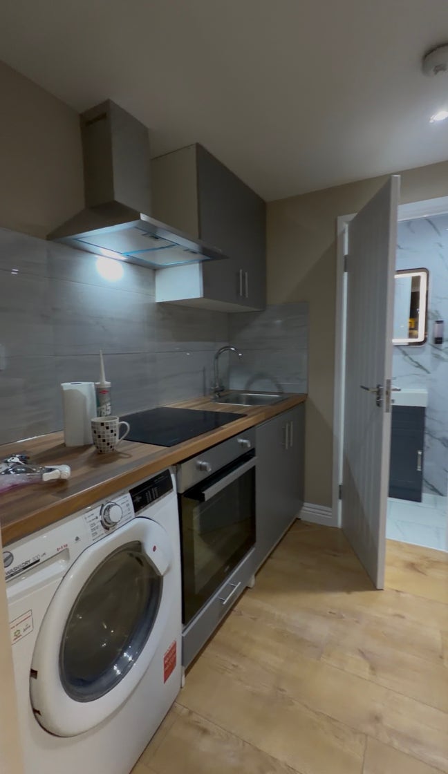 Brand new studio fully furnished Main Photo