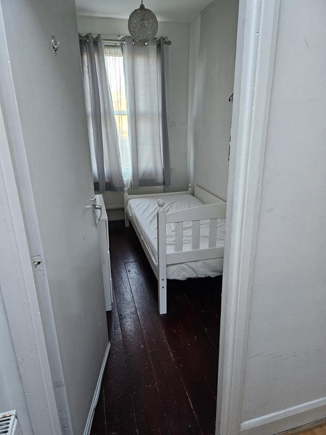 Single room Willesden NW2 Main Photo