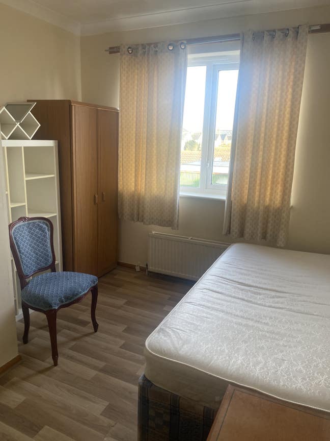 Double sharer ensuite room, bills included  Main Photo