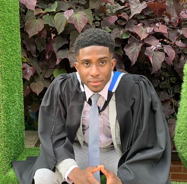 I am a male software engineer aged 26. Lookin... Main Photo