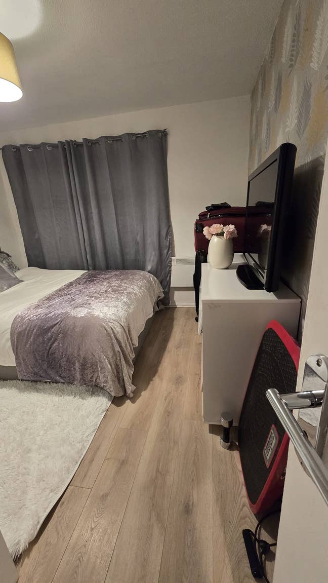 Bed doble 5 min city central Main Photo