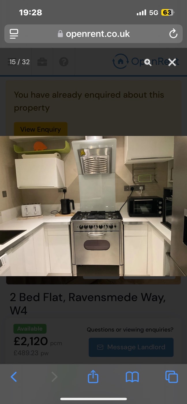 Small Double - Chiswick High Road Main Photo