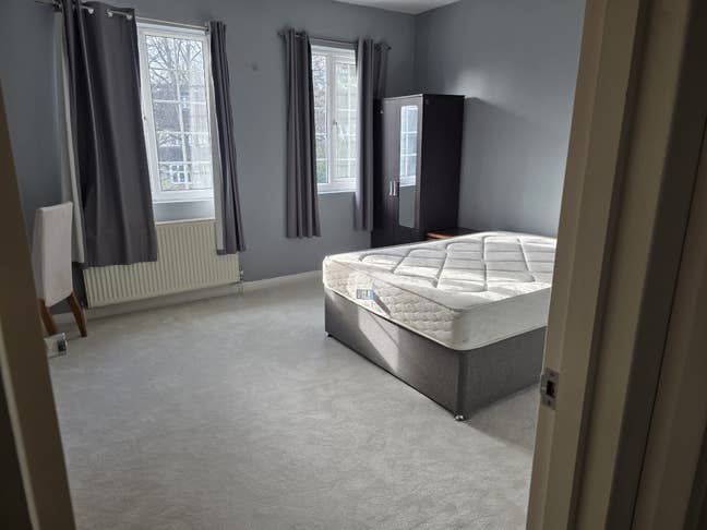 Lovely & Cheap Double In Quite Flat Main Photo