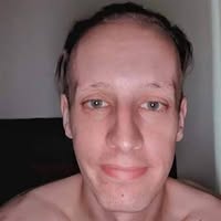 Looking for flat or shared accommodation  Main Photo