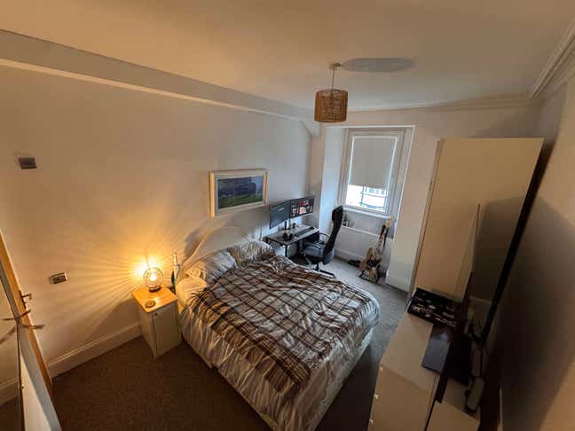 Double Room in Polwarth with Shower room Main Photo