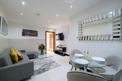 2 Bedroom In Marble Arch - 2mins from station  Main Photo