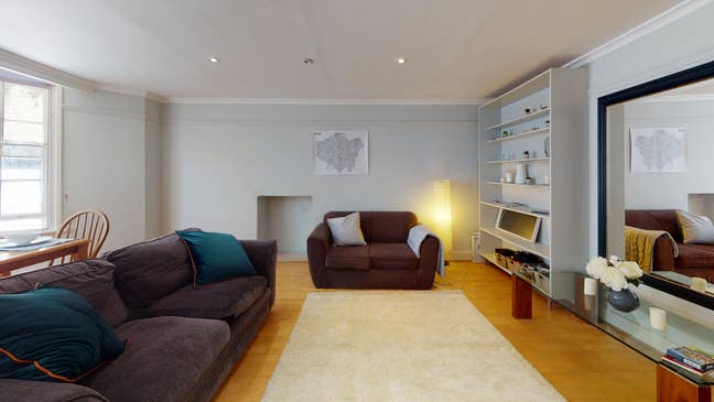 🦚 Stunning Flat in Prime Southfields Location Main Photo